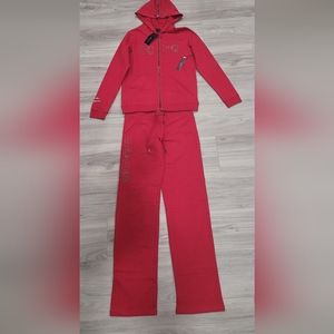 Sports set in Red Color bcbg Original, excellent Price
